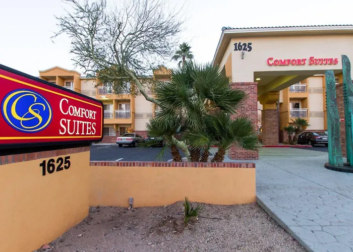 Hotel Spark By Hilton Phoenix Airport 3*
