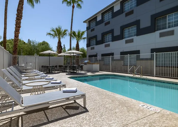 Spark By Hilton Phoenix Airport Tempe