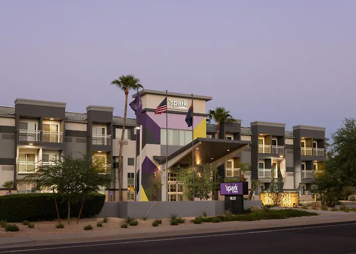 Spark By Hilton Phoenix Airport 3*