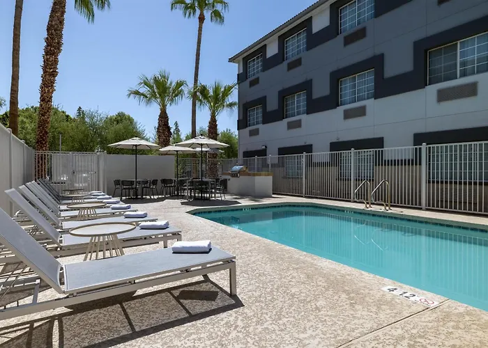 Spark By Hilton Phoenix Airport Tempe